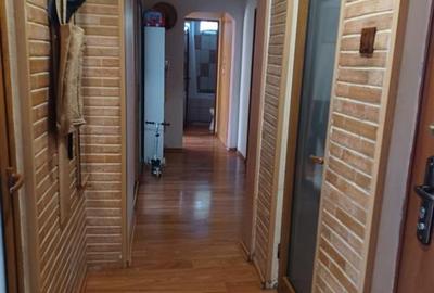 Apartament cu 3 camere semidecomandat în Apollo - 2