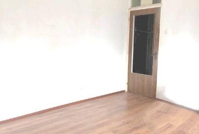 Garsonieră semidecomandată în Titan - 2