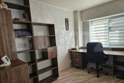 Apartament 3 camere, 60 mp, zona Centrala - 1