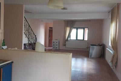 Casă cu 4 camere în Fundeni - 2