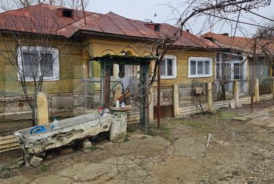 Casă individuală cu 5 camere cu Canalizare în Brădești