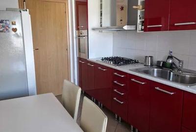 Apartament cu 3 camere decomandat, mobilat în Pajura - 5