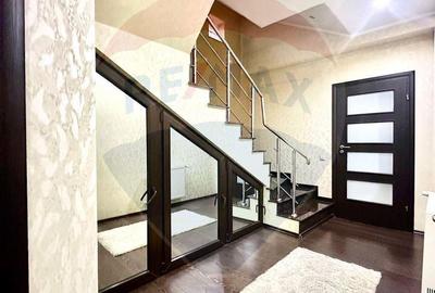 Casă cu 6 camere cu Teren 360 Mp în Andronache - 9