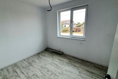 Căsuță (nu doar) de week-end pentru pasionații de pescuit și natură. - 5