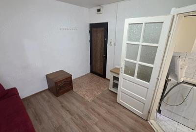 Garsonieră semidecomandată în Rogerius