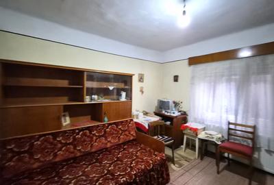 Inel II -Coiciu -scoala generala 39 -casa chirpic 77 mp +teren 236 mp - 9