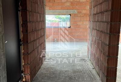 Casa individuala cu 4 camere si teren de 670 mp, Parta,  comision 0 - 12