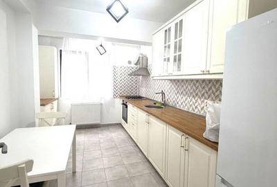 Apartament cu 3 camere în Central - 1