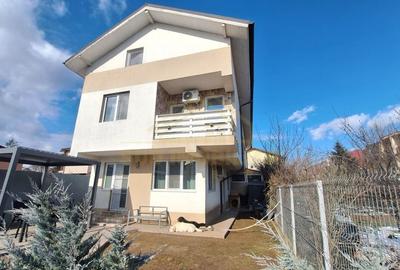 Duplex cu 5 camere cu Canalizare în Central - 9