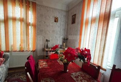 Casa, 4 camere, 144 mp, zona Buna Vestire - 1