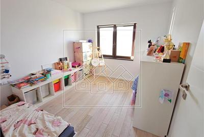 Duplex cu 4 camere cu Canalizare în Aeroport - 20
