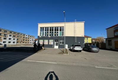 Mega spațiu comercial de vănzare/închiriere în Codlea - 2