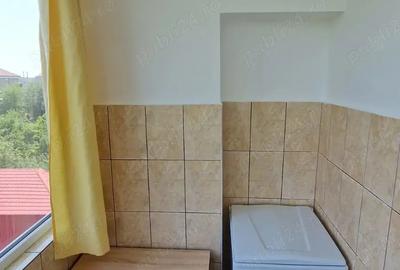 Vand apartament cu 3 camere, decomandat, in cartierul Rogerius priveli?te superba - 4