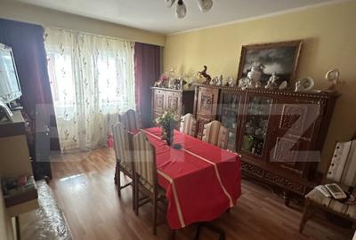 Apartament de vanzare, cu 3 camere, 57 mp, zona Micro 17 - 7