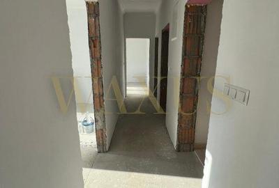 Casă cu 4 camere cu Teren 5.5 Mp în Central - 10