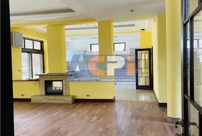 VANZARE CASA VILA 6 CAMERE 652 mp TEREN ZONA SISESTI SECTOR 1 - 20