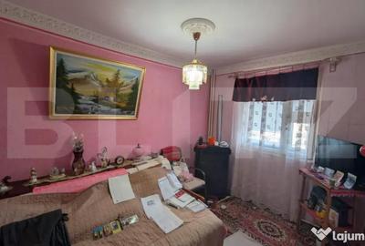 Apartament cu 3 camere semidecomandat în Micro 8 - 6