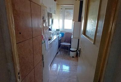 Apartament cu 3 camere semidecomandat în Central - 3