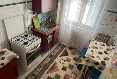 Vanzare apartament 2 camere slobozia zona foarte buna - 4