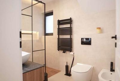 Casă cu 4 camere cu Teren 370 Mp în Rediu - 2