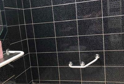 Apartament cu 3 camere decomandat în Central - 1