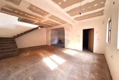 Casa / Vila de vanzare la gri - Bajani jud.Buzau - 2