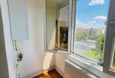 Apartament cu 3 camere decomandat, mobilat în Lipovei - 2