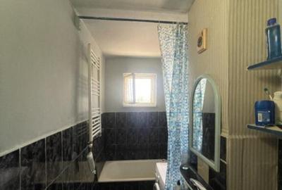 Apartament de vanzare, cu 2 camere, semidecomandat, 39mp, zo - 6