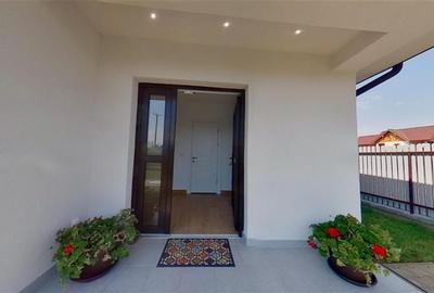 In stil mediteranean, curte proprie, 4 camere, terasa, pod mansardabil, Harman, - 34