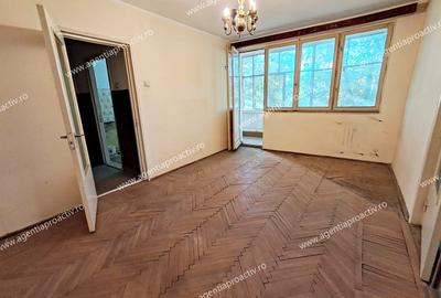 Apartament cu 2 camere in Micro 16, etaj 2, 2 balcoane! Apartament cu 2 camere in Micro 16, etaj 2, 2 balcoane! - 2