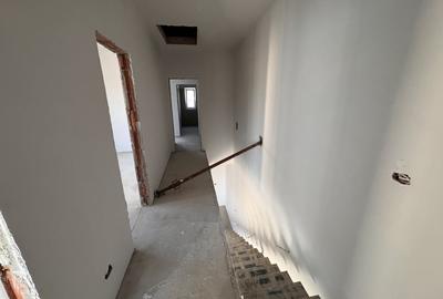 Duplex cu 4 camere cu Canalizare în Moșnița Nouă - 7