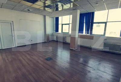 Caldire Comerciala, 1000 mp,stradal, locuri de parcare, zona Banie! - 17