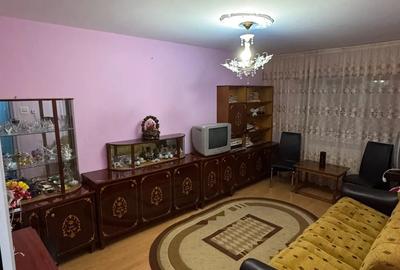 Vand apartament cu 2 camere, zona Ro?iori cu ?colilor - 4