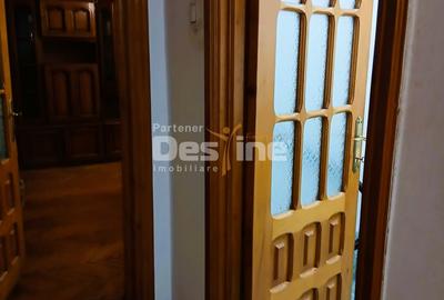 Apartament cu 3 camere decomandat în Central - 8