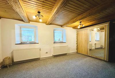 Casă cu 5 camere în Central - 11