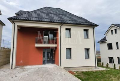Casă individuală cu 5 camere cu Canalizare în Dezmir