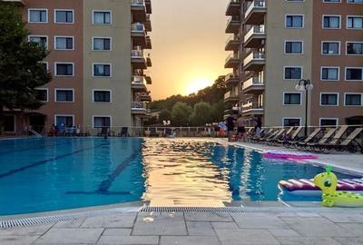 Vanzare Apartament 3 Camere * Mobilat Utilat *  Piscina * Acces padure - 1