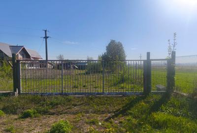 Teren intravilan, 2500mp, front 20ml, Radauti - 3