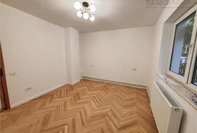 Casă cu 5 camere cu Teren 500 Mp în Tractorul - 7