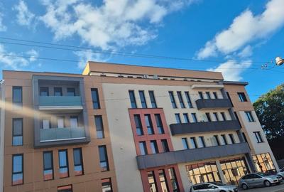 Apartament 3 camere, ultracentral, Oradea, strada Avram Iancu - 1
