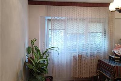 Apartament cu 3 camere semidecomandat în Dristor - 3