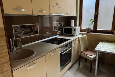 Vând Apartament 3 camere zona Rogerius - 5
