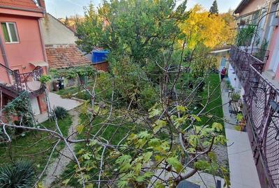 Apartament cu 3 camere în Iorga - 11