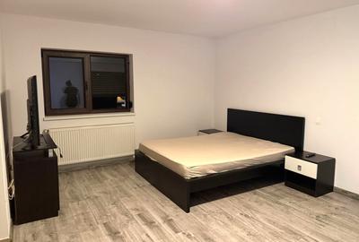 Garsonieră decomandată, mobilată în Berceni