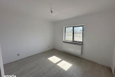 Casă cu 3 camere cu Teren 300 Mp în Clinceni - 4