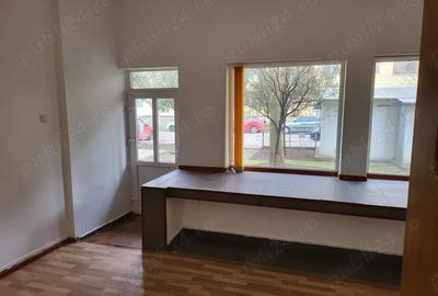 Spațiu comercial, de 20 mp, în Central - 2