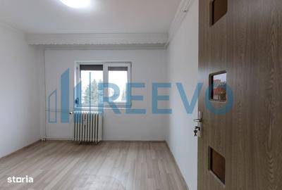 Apartament cu 3 camere semidecomandat în Podei - 1