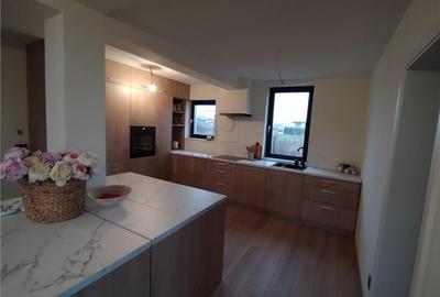 Duplex cu 6 camere cu Canalizare în Moșnița Nouă - 2