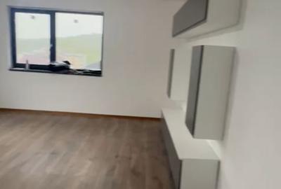 Apartament cu 4 camere în Bucium - 16