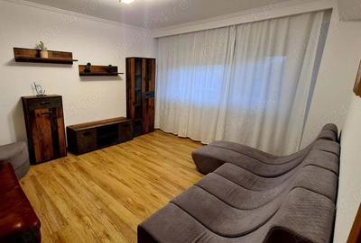 Proprietar inchiriez ultracentral decomandat si renovat - 2